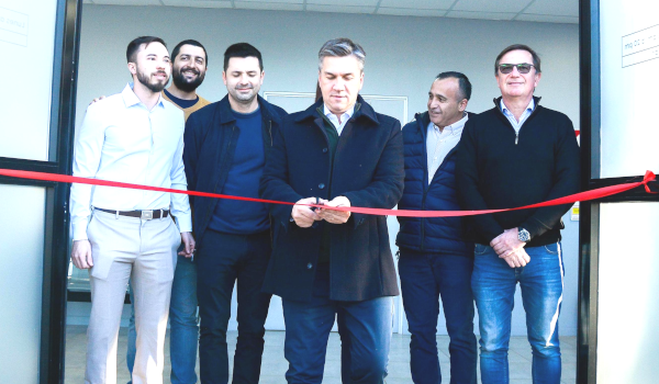 Zdero inaugurando Centro Radiológico en Sáenz Peña