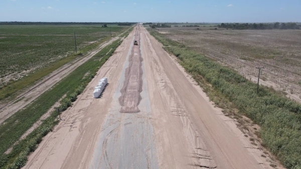 La obra de pavimentación de la ruta provincial número 6 en el sudoeste del Chaco, paralizada.