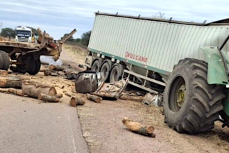 Choque en Quimilí entre camión y tractor